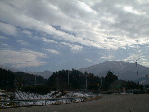 $B?@:d(BPA$B$h$j7CFa;3$rNW$`(B