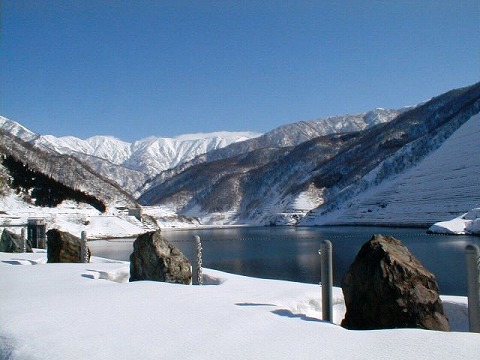 $B;09q@n%@%`$+$i$ND/K>(B